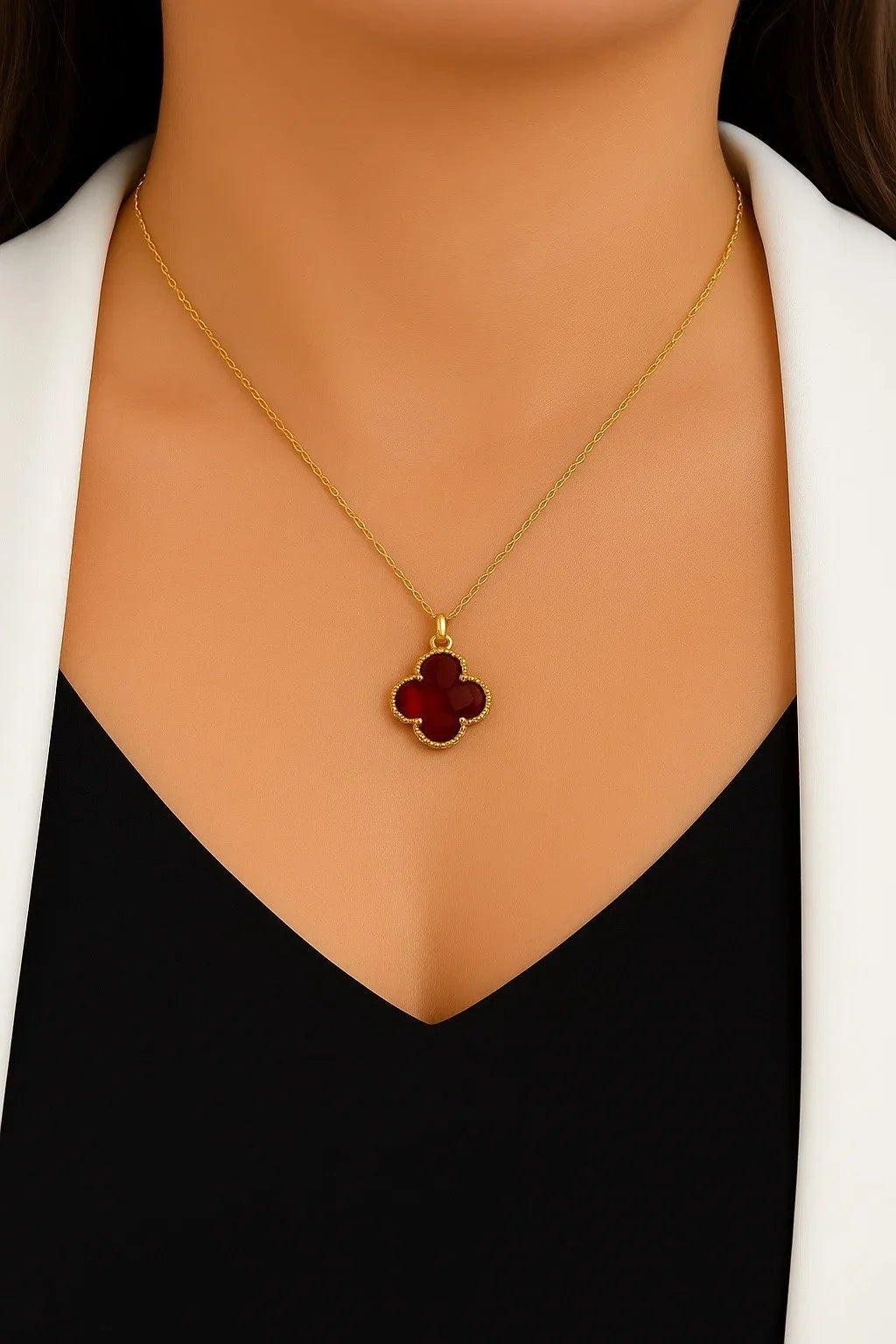 Rouge Clover Pendant - Maroon