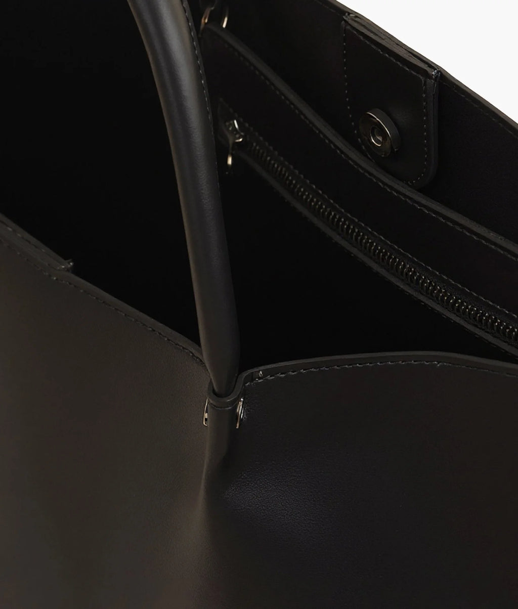 Black tote bag